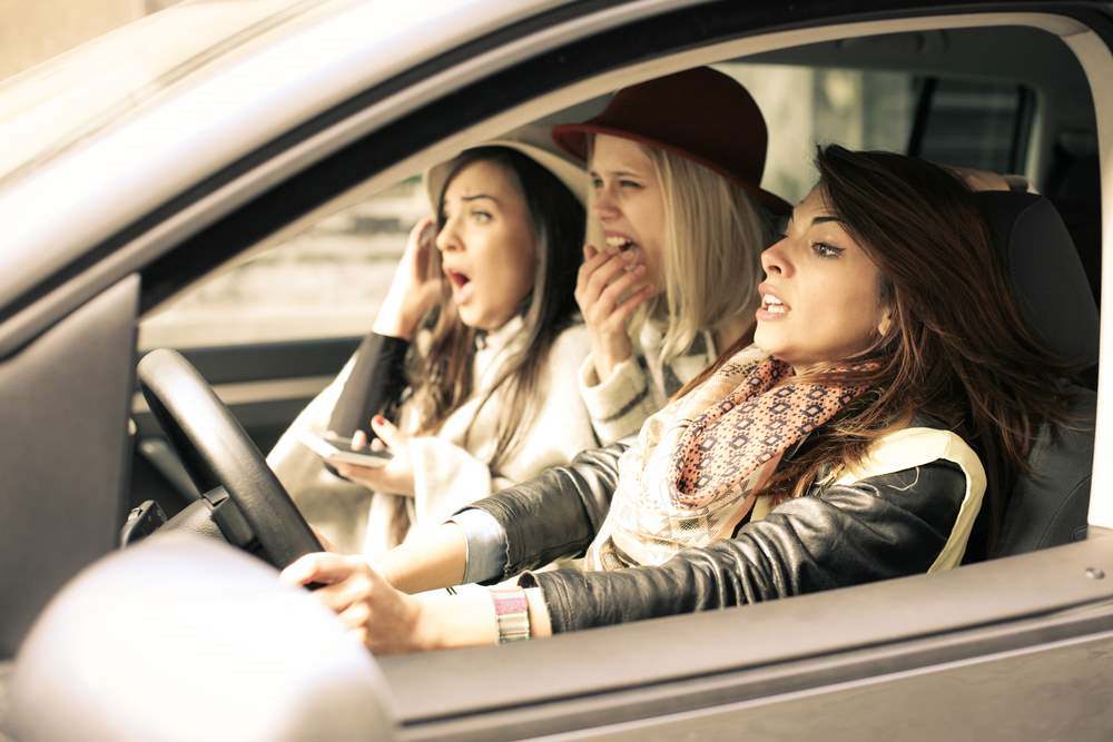 ¿Cómo evitar un accidente de coche?