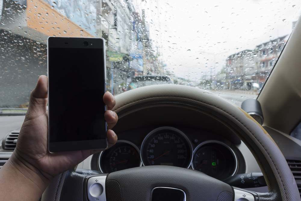 ¿Qué pasa si el conductor estaba en su teléfono celular?