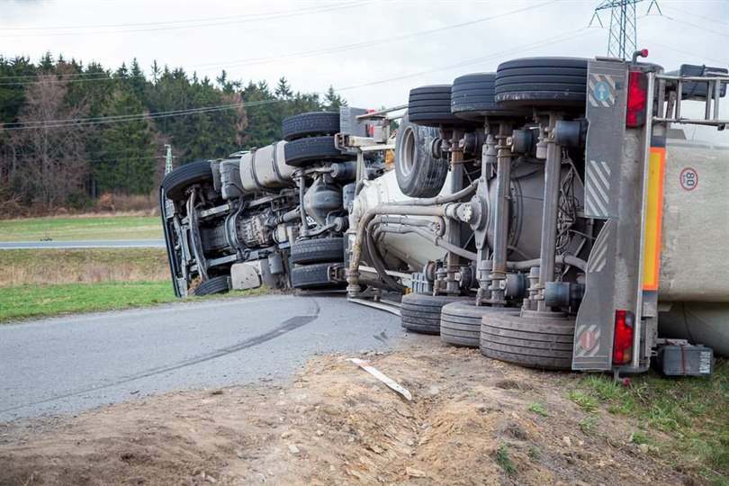 ¿Qué Debo Hacer en el Lugar de un Accidente de Camión?