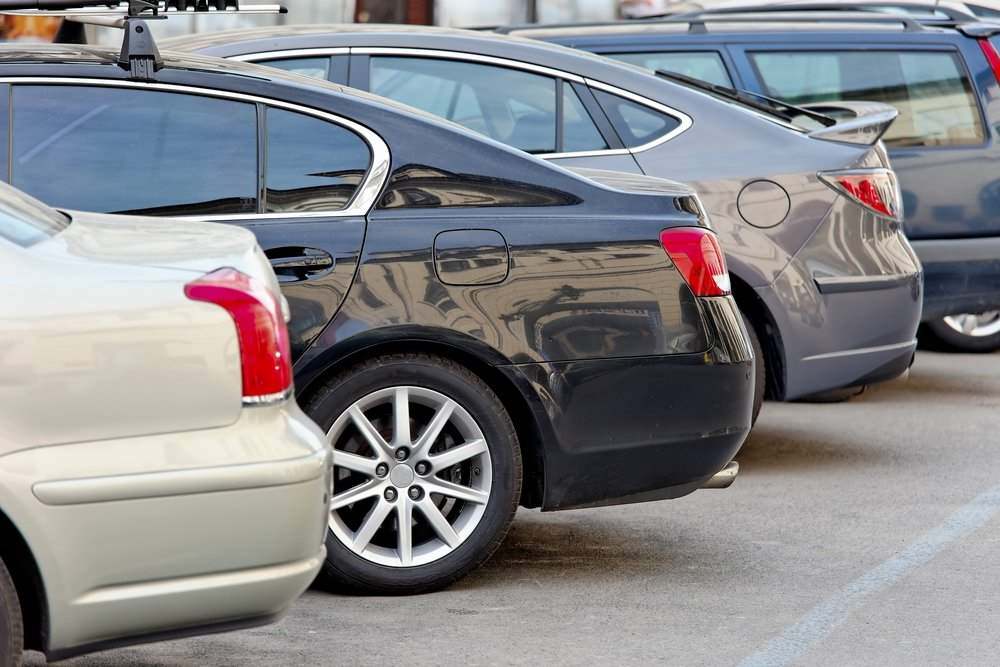 ¿Qué Hacer Cuando Alguien Choca Su Auto Estacionado?