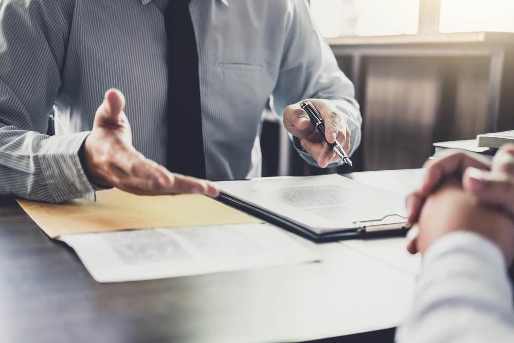 ¿Puedo ser despedido mientras estoy en compensación laboral?