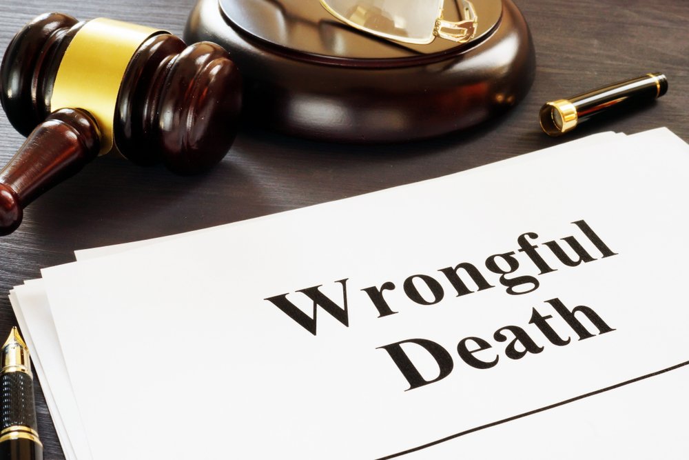¿Cómo se pagan los acuerdos por muerte injusta?