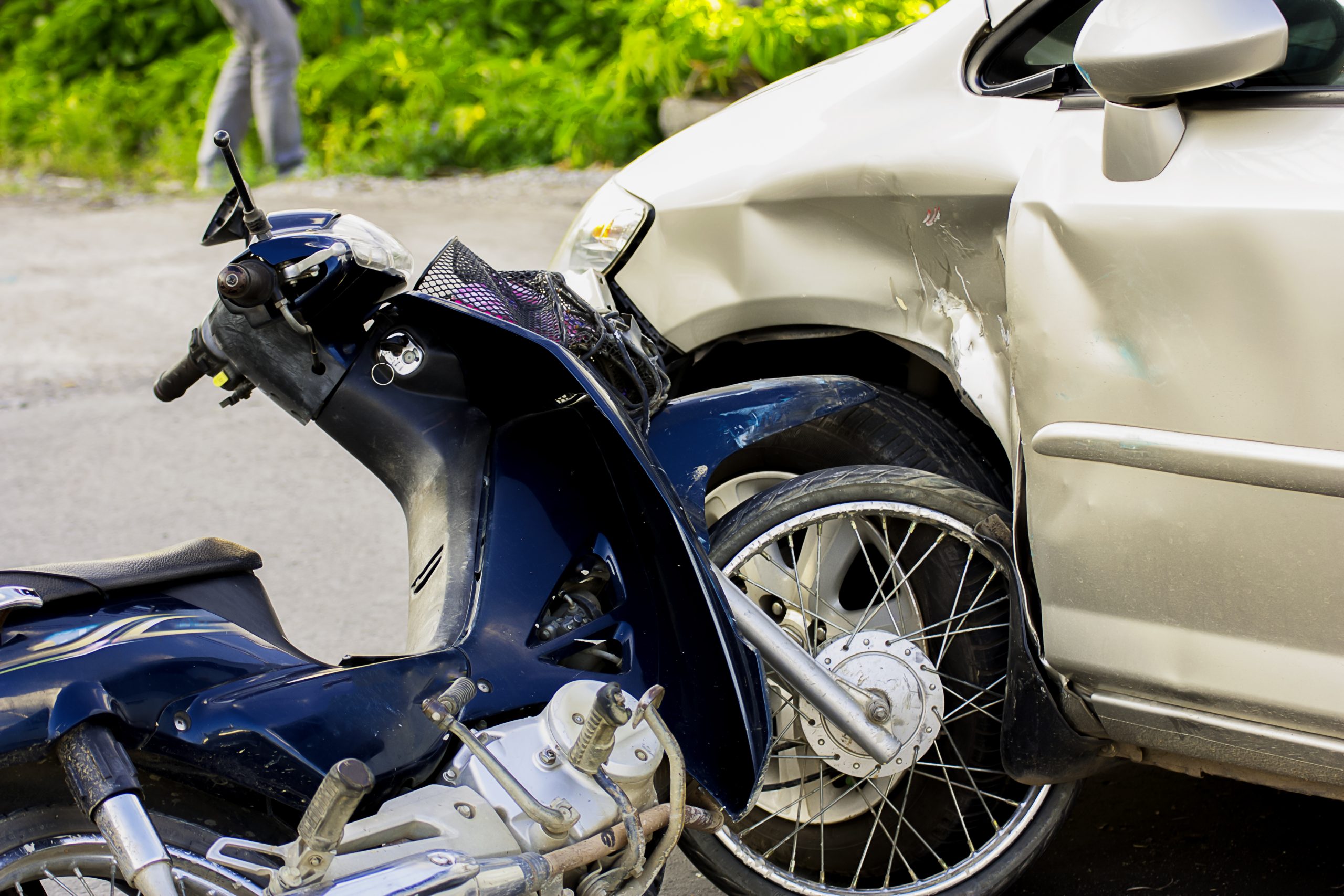 ¿Cómo puede un abogado de accidentes de motocicleta ayudarme en Jacksonville?