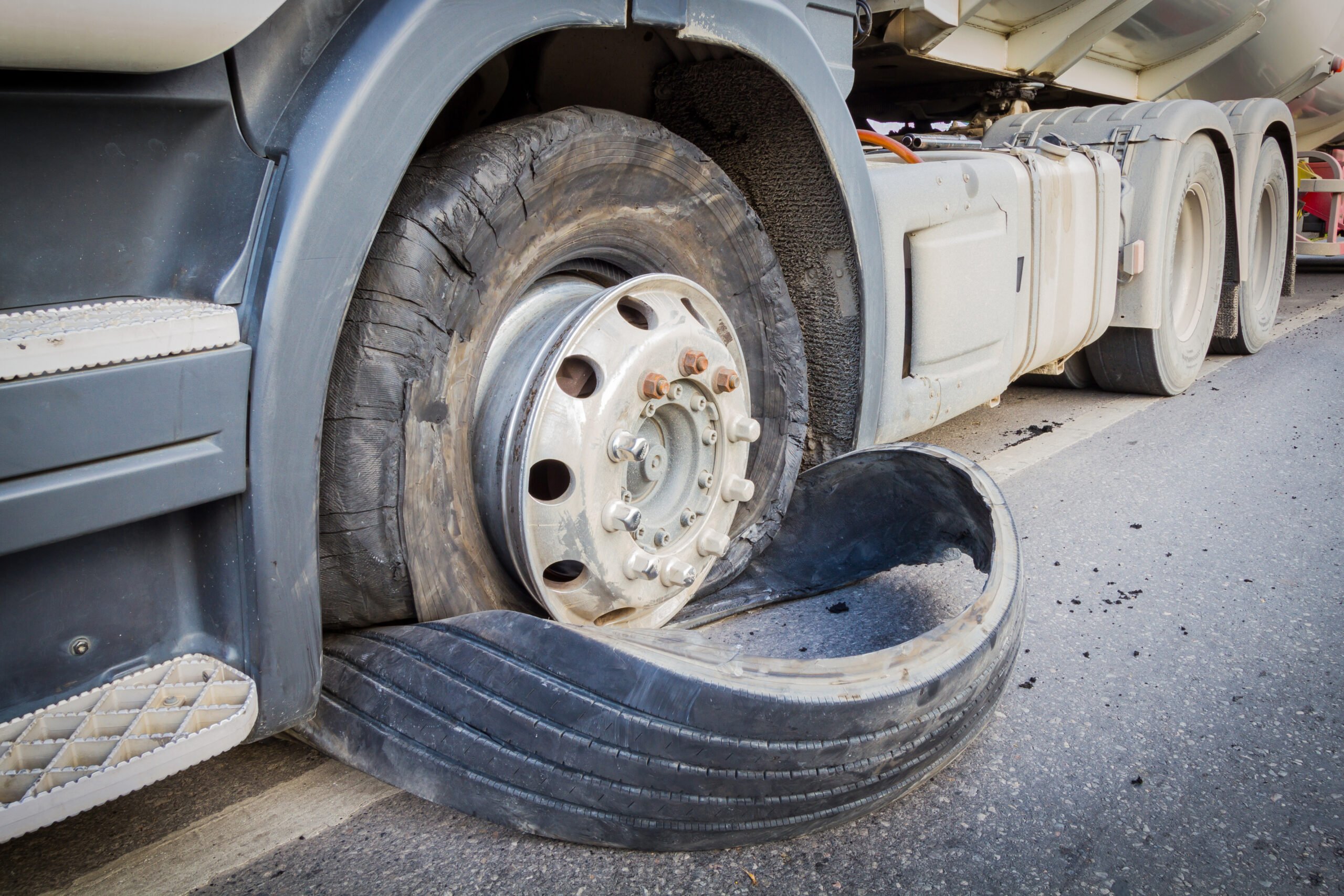 ¿Qué Debo Hacer Si He Estado Involucrado En Un Accidente Con Un Camión Semi?