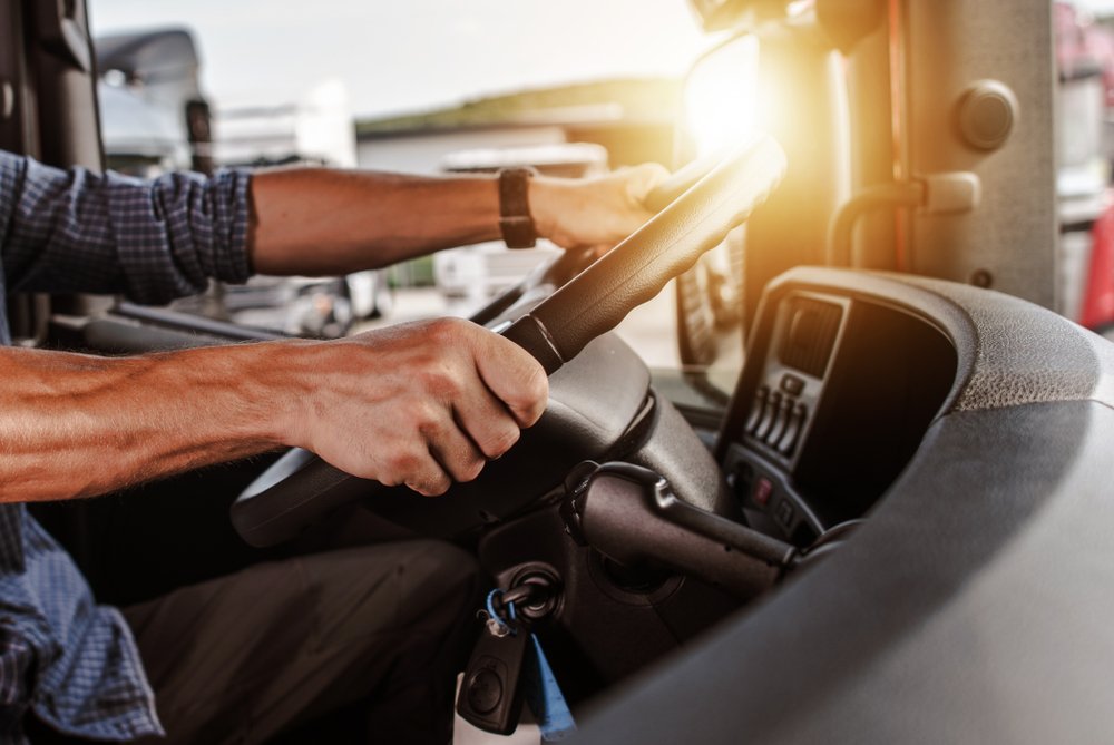 ¿Qué Tan Importante Es El Historial de Conducción del Conductor de Camión en un Caso de Accidente con Camión Semi en Florida?