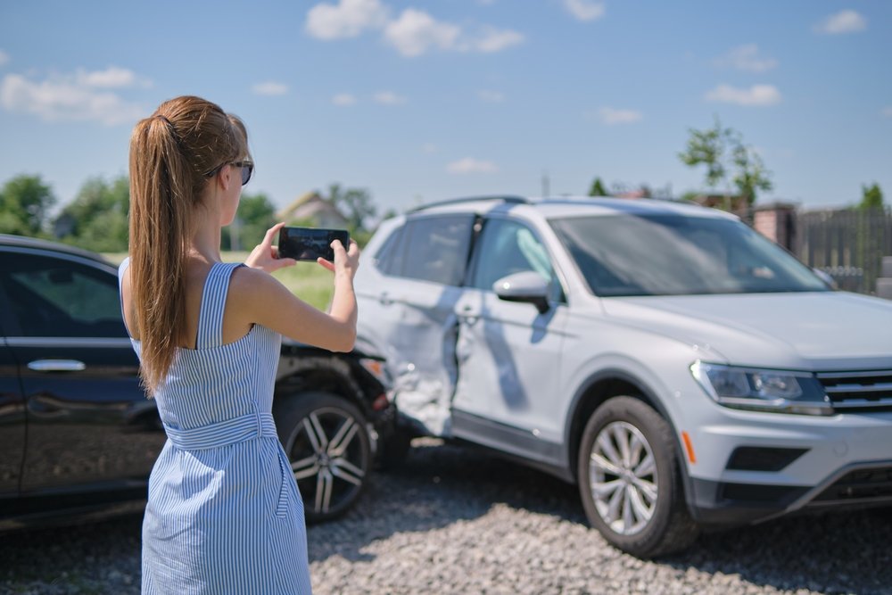 La Importancia de la Evidencia Fotográfica en los Casos de Accidentes de Auto en Tampa