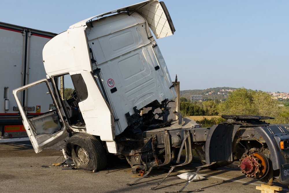 Accidentes de Camiones en Tampa: Causas, Lesiones y Opciones Legales