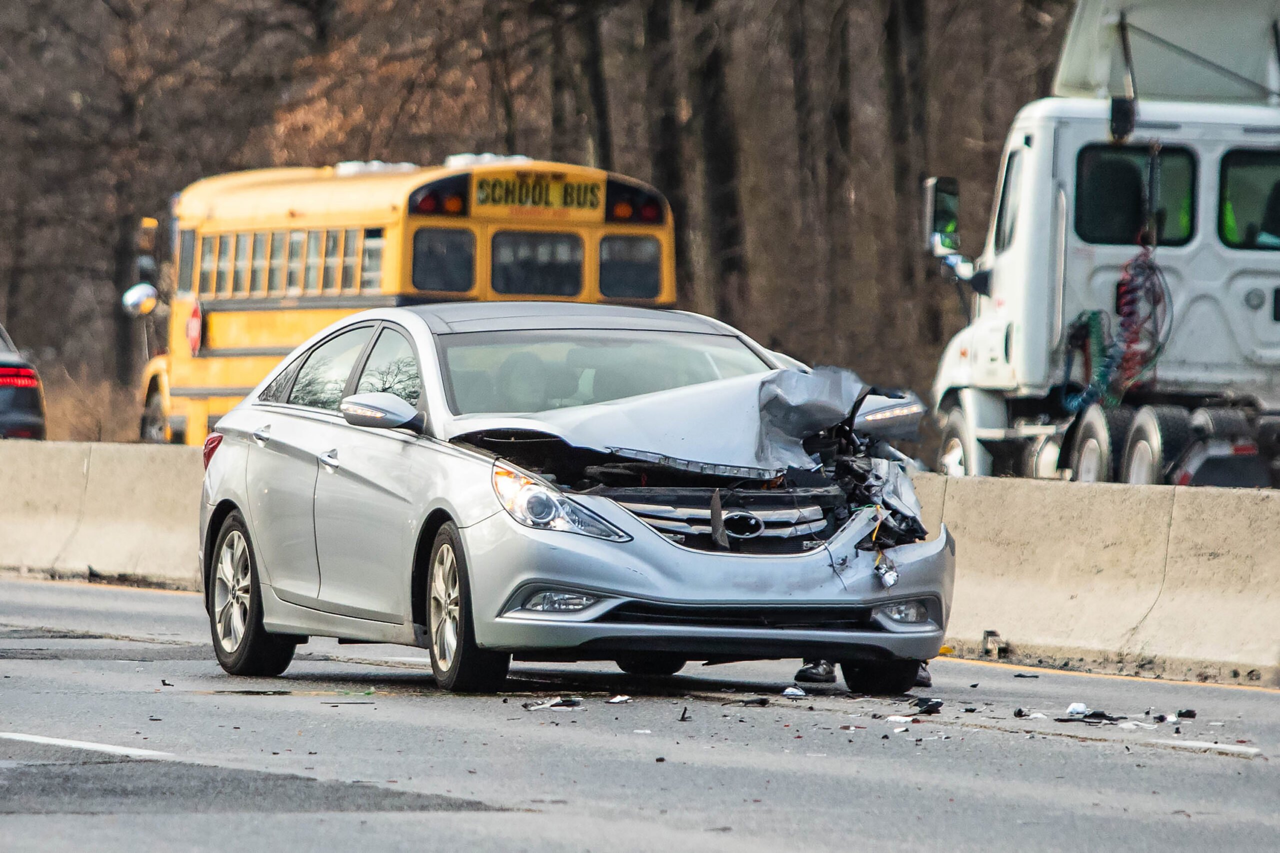 Consejos Principales para Conducir de Manera Segura en el Fin de Semana del Día de los Caídos: Evite Accidentes de Auto con Estas Directrices de Expertos