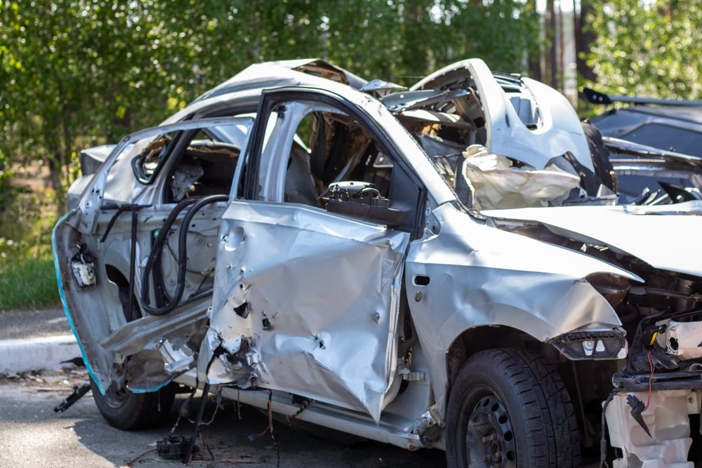 ¿Cómo debo tratar con las aseguradoras después de un accidente de coche en Fort Lauderdale?