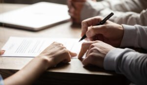 Accepting the First Settlement After a Jacksonville Crash