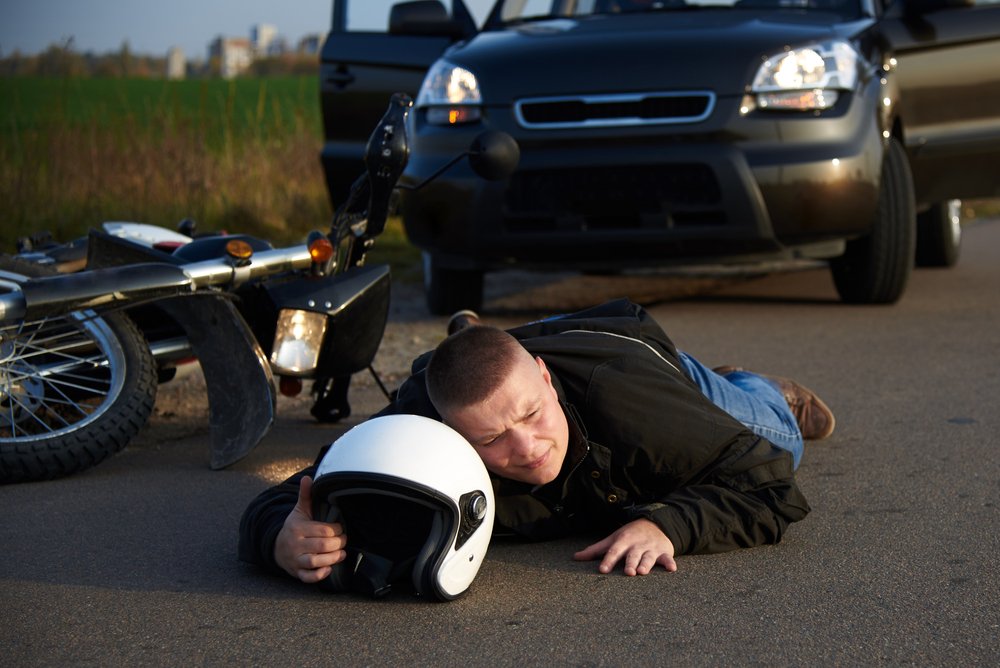 ¿Puedo demandar por dolor y sufrimiento después de un accidente de motocicleta en Jacksonville?