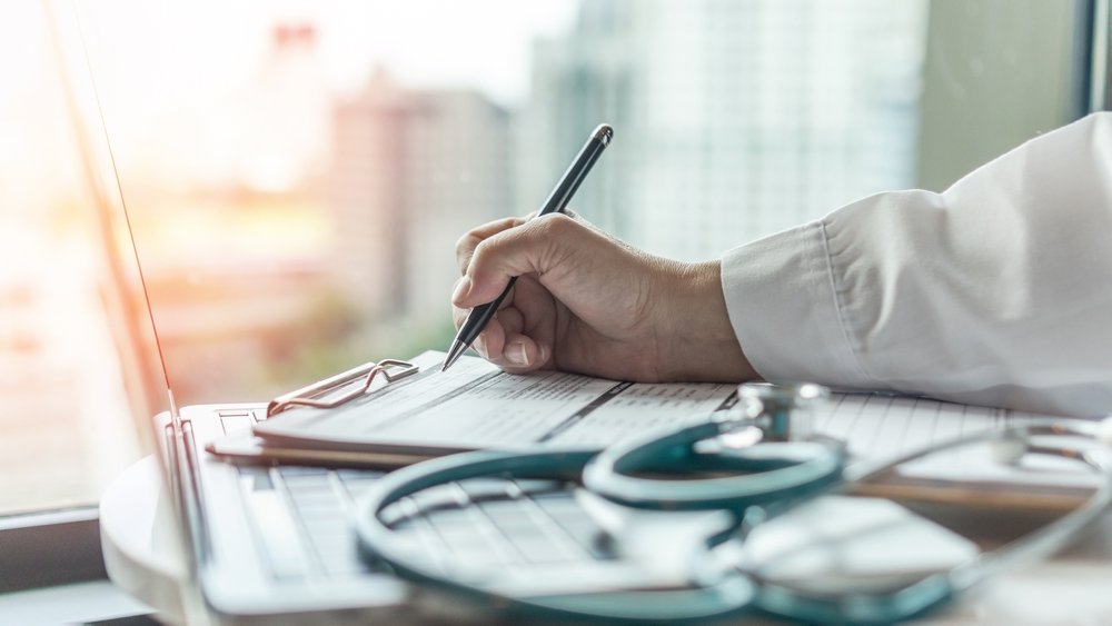 ¿Está disponible una compensación por lesiones cerebrales hipóxicas en un caso de negligencia en Florida?