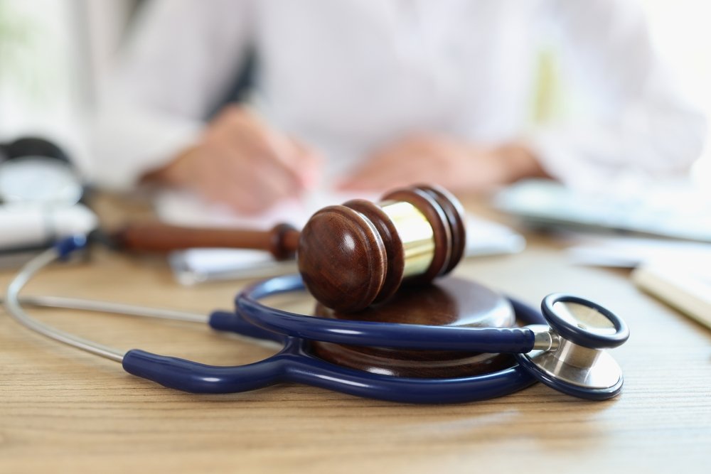 ¿Requieren las reclamaciones por mala práctica mediación en Florida?