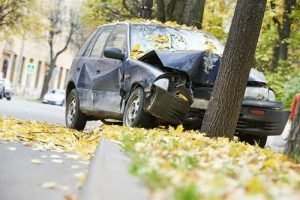 car crashed into tree