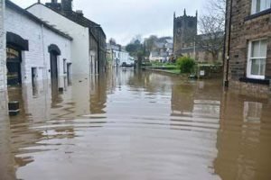 insurance claims how long does it take to dry out a house after a flood