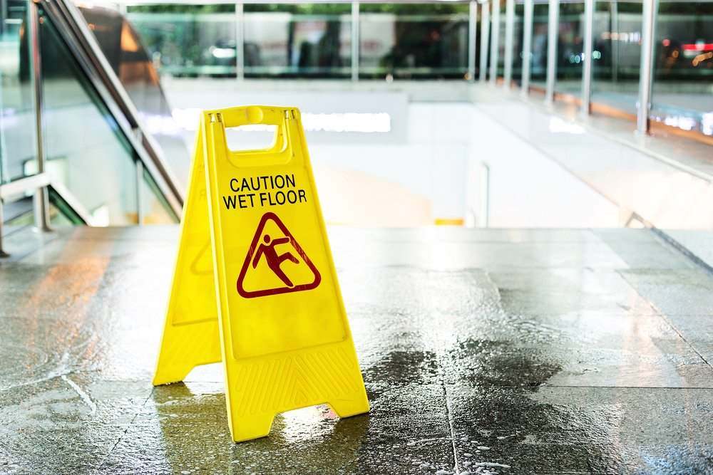 Slippery Floor Lawyer in Tampa | No Win, No Fee. Available 24/7