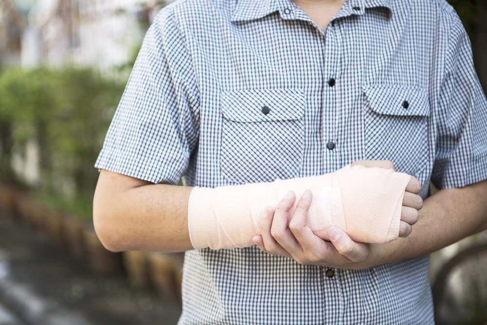 How Much Money Can I Get for a Broken Wrist in a Car Accident?