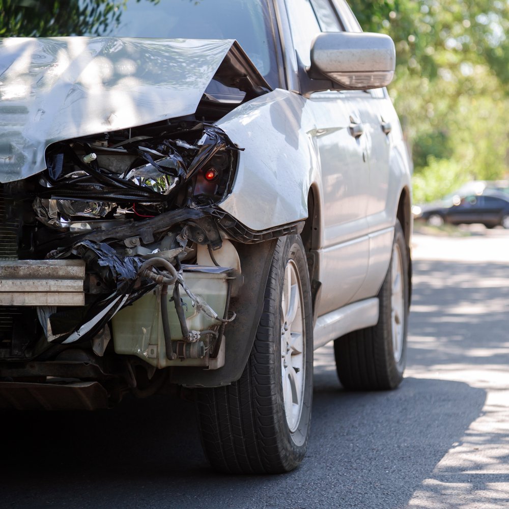 Diminished Value Property Damage Car Accident Lawyer in Naples No Win