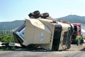 How Can A Semi-Truck Accident Lawyer Help Me If I’m The Victim Of A Hit And Run?