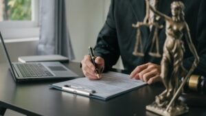 How Are Damages Calculated in a Fort Myers Truck Accident Case