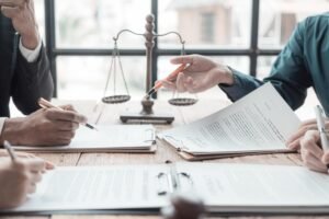 How Can an Orlando Car Accident Lawyer Help Maximize My Compensation?