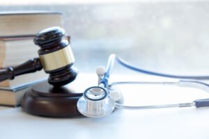 Can I Sue for Loss of Eye in Florida if My Doctor Was at Fault?