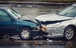 How Do I Claim Losses From a Total Loss Vehicle in Miami?
