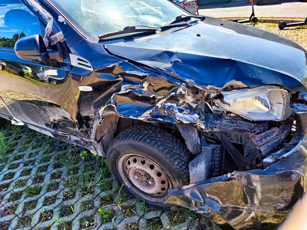 How Do I File a Property Damage Claim After a Miami Car Accident?