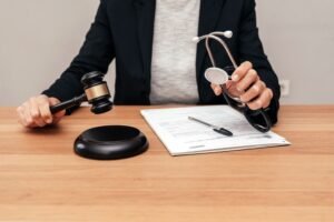 What Are the Signs That Quadriplegia Was Caused by a Medical Mistake?