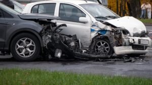 How Do Miami Car Accident Lawyers Handle Multi-Vehicle Crashes?