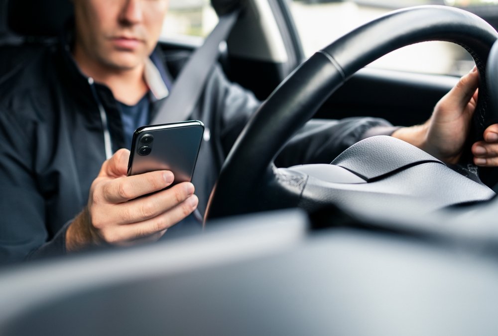 What Is the Difference Between Settlement and Trial in Jacksonville Car Accidents?